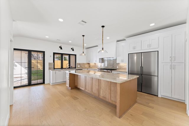 4010 Norfolk Street, Houston, TX 77027