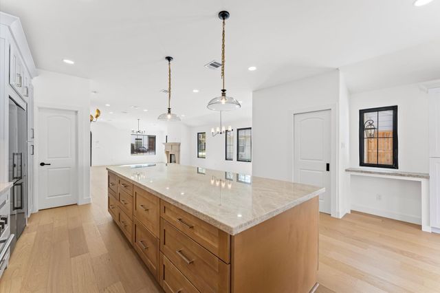 4010 Norfolk Street, Houston, TX 77027