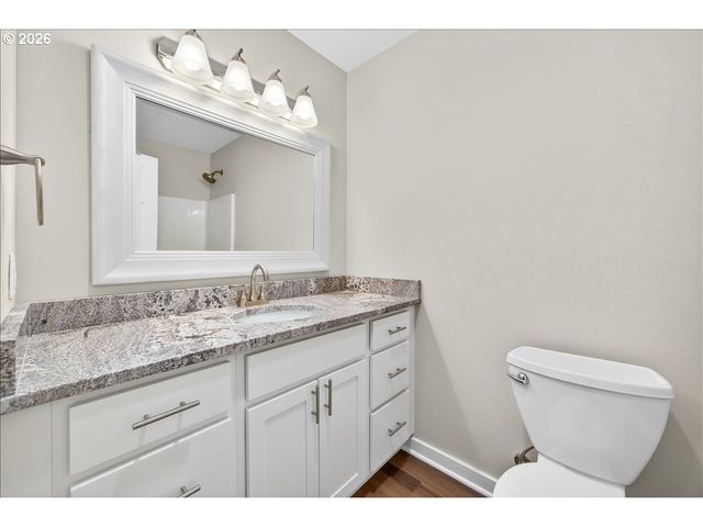 11257 Sw SPRINGWOOD Dr, Portland, OR 97223