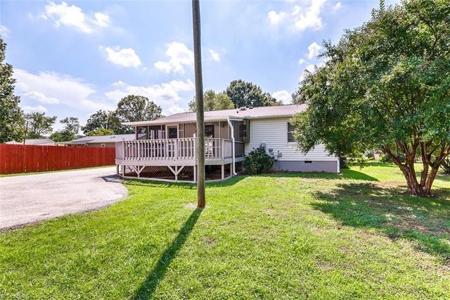 1110 Barham Road, Greensboro, NC 27455