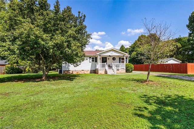 1110 Barham Road, Greensboro, NC 27455