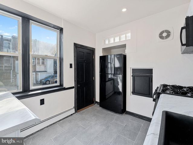 5807 N AMERICAN ST, Philadelphia, PA 19120