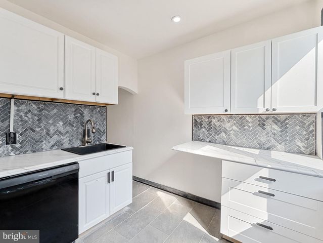 5807 N AMERICAN ST, Philadelphia, PA 19120