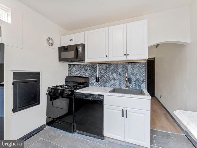 5807 N AMERICAN ST, Philadelphia, PA 19120