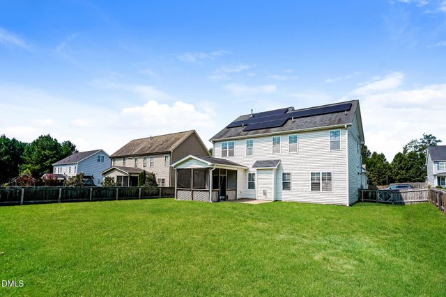 4148 Weavers Pond Drive, Zebulon, NC 27597