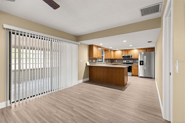 16051 SW 52ND AVENUE ROAD, Ocala, FL 34473