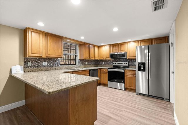 16051 SW 52ND AVENUE ROAD, Ocala, FL 34473