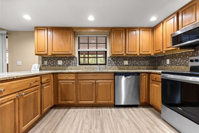 16051 SW 52ND AVENUE ROAD, Ocala, FL 34473