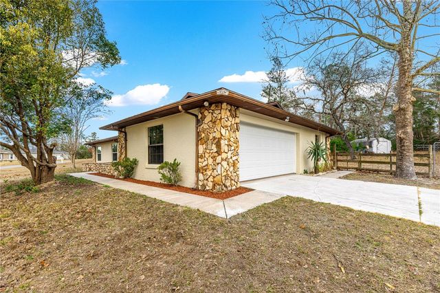 16051 SW 52ND AVENUE ROAD, Ocala, FL 34473