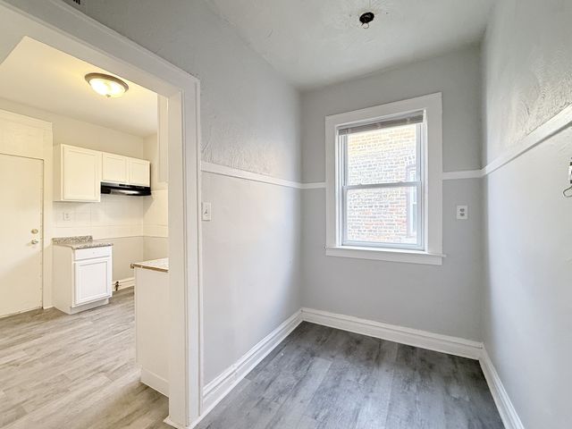 8216 S Maryland Avenue, Chicago, IL 60619