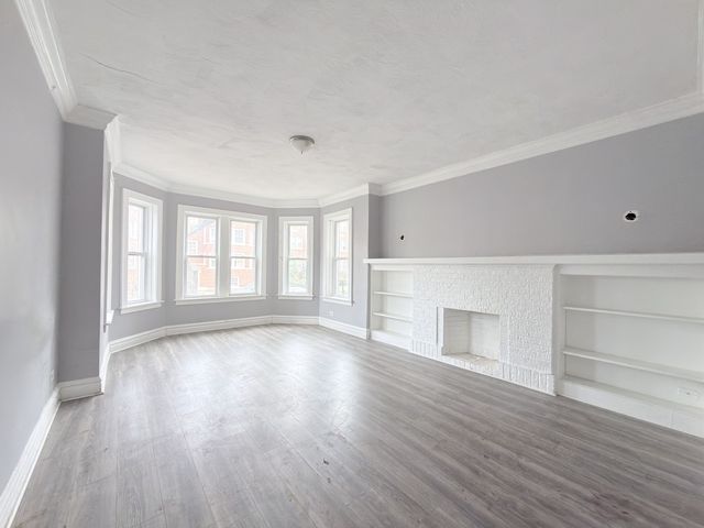 8216 S Maryland Avenue, Chicago, IL 60619