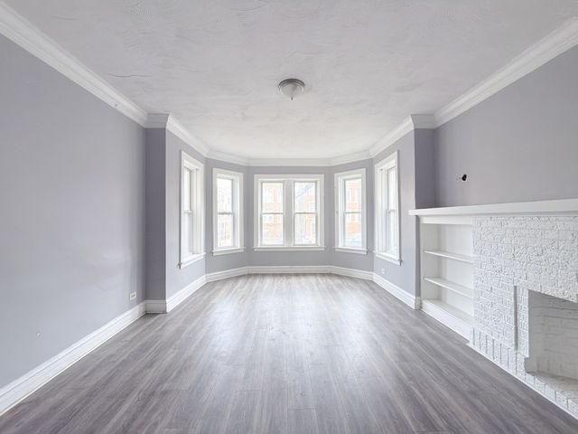 8216 S Maryland Avenue, Chicago, IL 60619