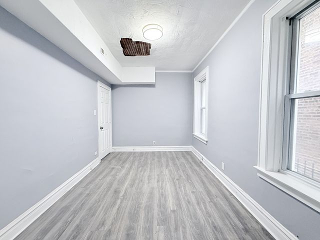 8216 S Maryland Avenue, Chicago, IL 60619