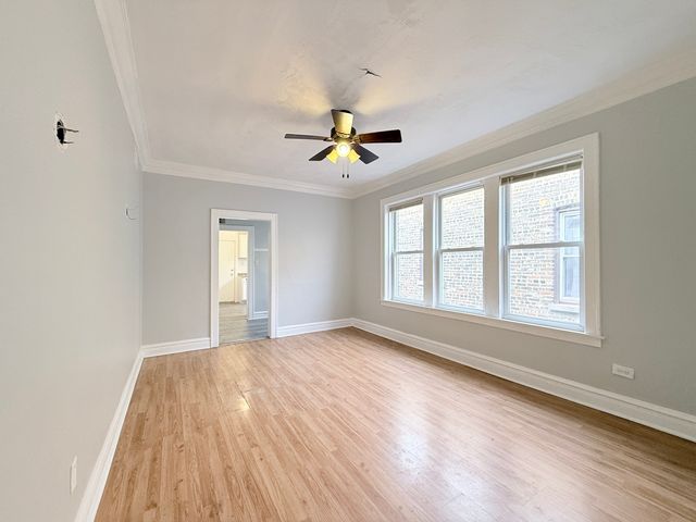 8216 S Maryland Avenue, Chicago, IL 60619