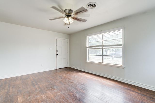 2308 30th Street, Lubbock, TX 79411