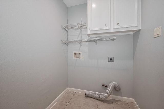 9631 Highland Pointe Drive, Needville, TX 77461