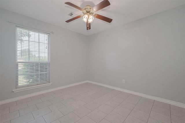 9631 Highland Pointe Drive, Needville, TX 77461