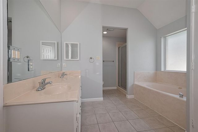 9631 Highland Pointe Drive, Needville, TX 77461