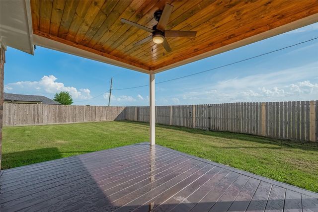 9631 Highland Pointe Drive, Needville, TX 77461
