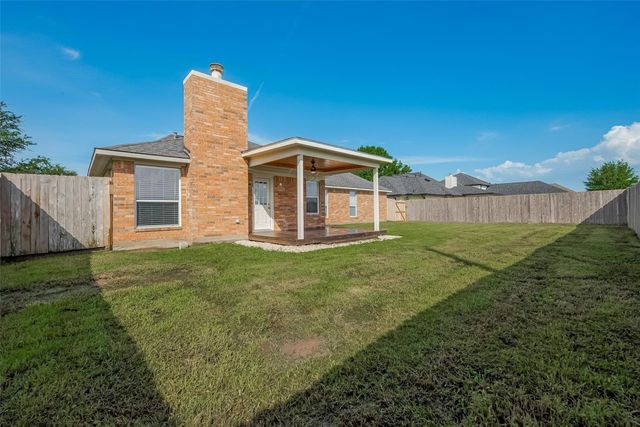 9631 Highland Pointe Drive, Needville, TX 77461