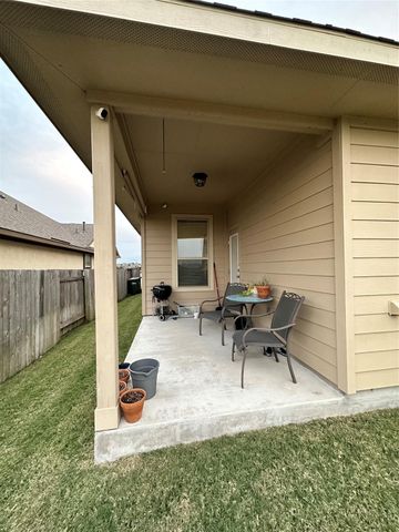 404 Blue Waterleaf LN, Georgetown, TX 78626