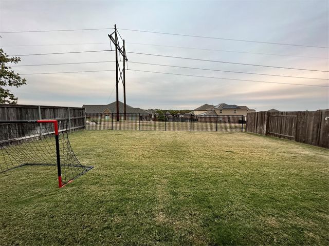 404 Blue Waterleaf LN, Georgetown, TX 78626