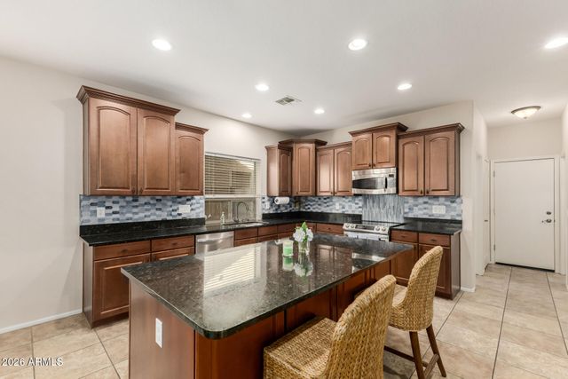 2507 E RUSTLING OAKS Lane, Phoenix, AZ 85024