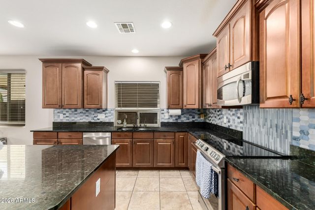 2507 E RUSTLING OAKS Lane, Phoenix, AZ 85024