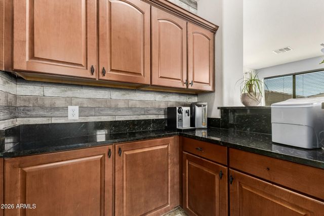 2507 E RUSTLING OAKS Lane, Phoenix, AZ 85024