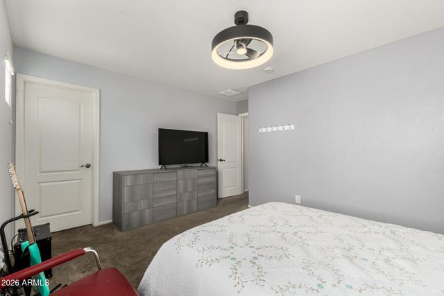 2507 E RUSTLING OAKS Lane, Phoenix, AZ 85024