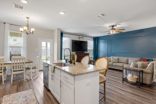 206 Verger Drive, Youngsville, LA 70592