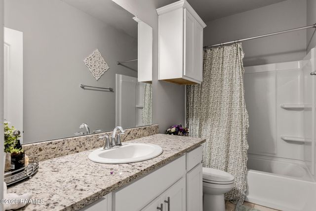 206 Verger Drive, Youngsville, LA 70592