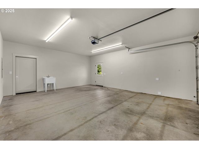 313 Cap Ave, Winlock, WA 98596