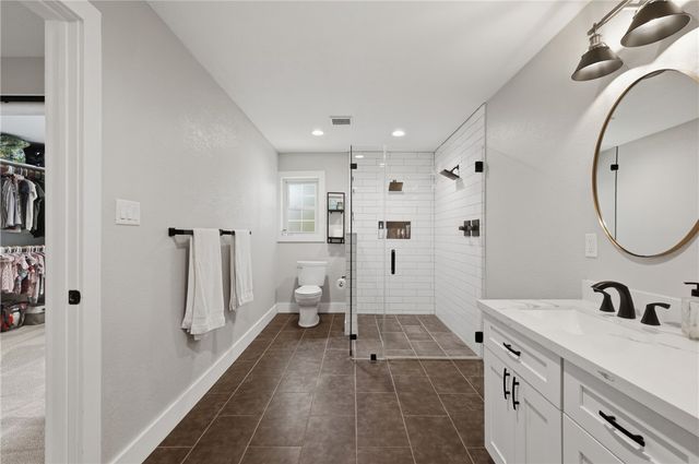 515 Crescent Drive, Bryan, TX 77801