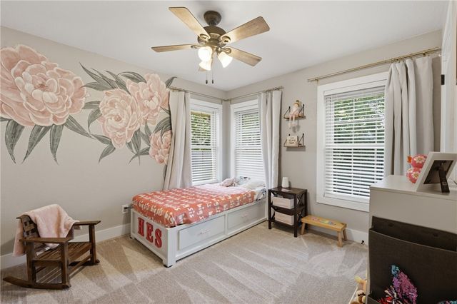 515 Crescent Drive, Bryan, TX 77801