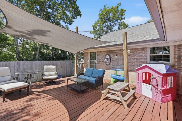 515 Crescent Drive, Bryan, TX 77801