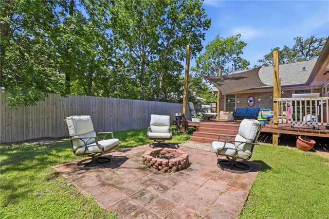 515 Crescent Drive, Bryan, TX 77801