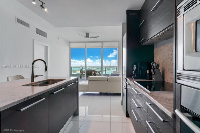 900 Biscayne Blvd 3407, Miami, FL 33132