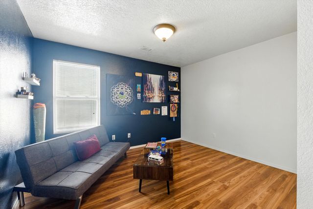 10636 MCMICHAEL Lane SW, Albuquerque, NM 87121