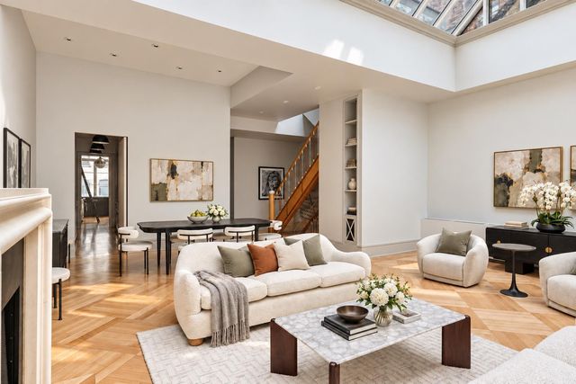 32 E 22nd Street PH, New York City, NY 10010