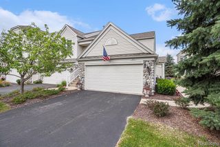 501 Dockside Circle, Holly, MI 48442