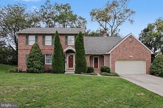 28 PADDOCK LN, Camp Hill, PA 17011
