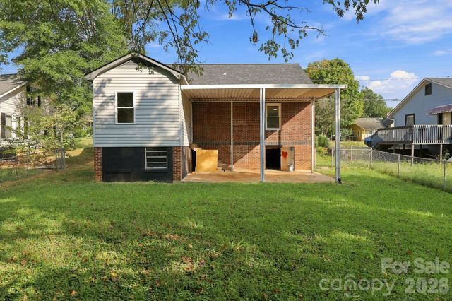 314 Rockyford Street, Morganton, NC 28655
