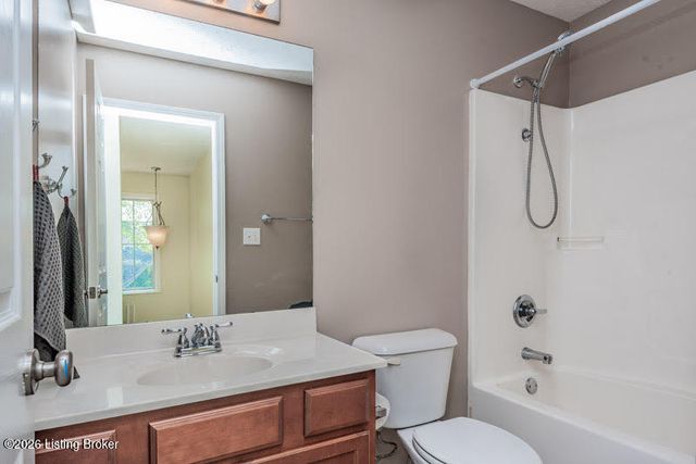 2101 Carabiner Way, Louisville, KY 40245