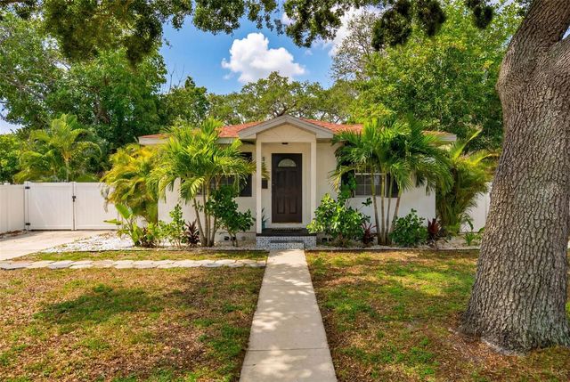 824 59TH AVE NE, St Petersburg, FL 33703