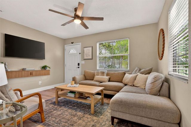 824 59TH AVE NE, St Petersburg, FL 33703