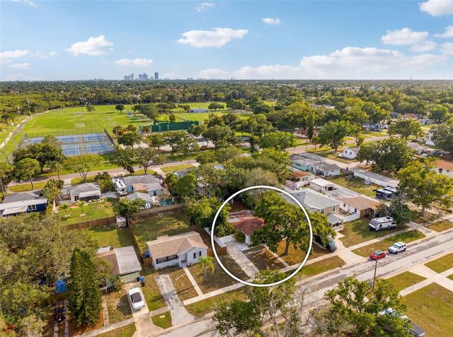 824 59TH AVE NE, St Petersburg, FL 33703