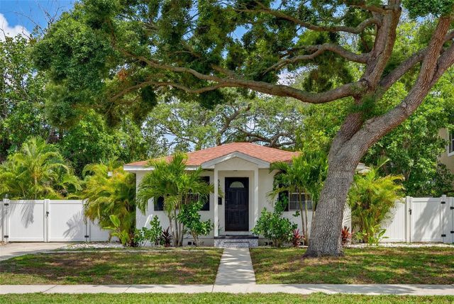 824 59TH AVE NE, St Petersburg, FL 33703