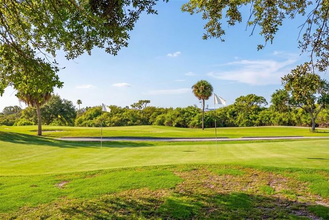 824 59TH AVE NE, St Petersburg, FL 33703