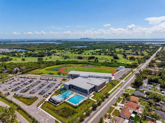 824 59TH AVE NE, St Petersburg, FL 33703